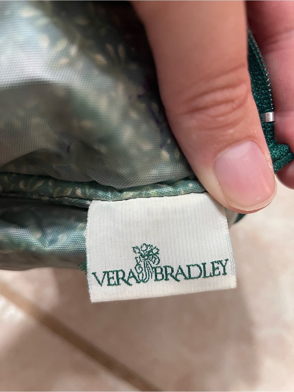 Vera Bradley retired Greenfield cCosmetic Pouch - Picture 5 of 6